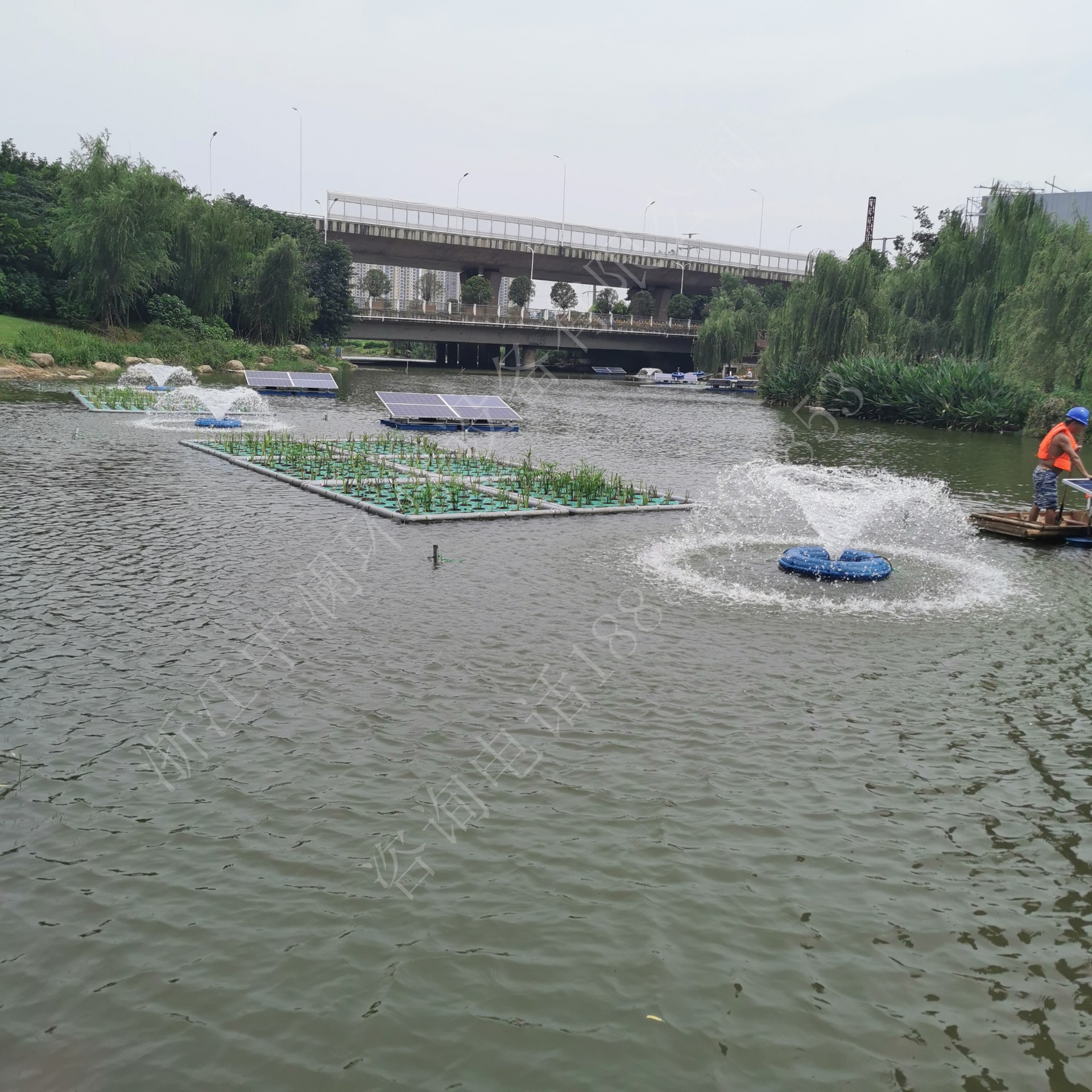 噴泉式太陽(yáng)能曝氣機(jī)